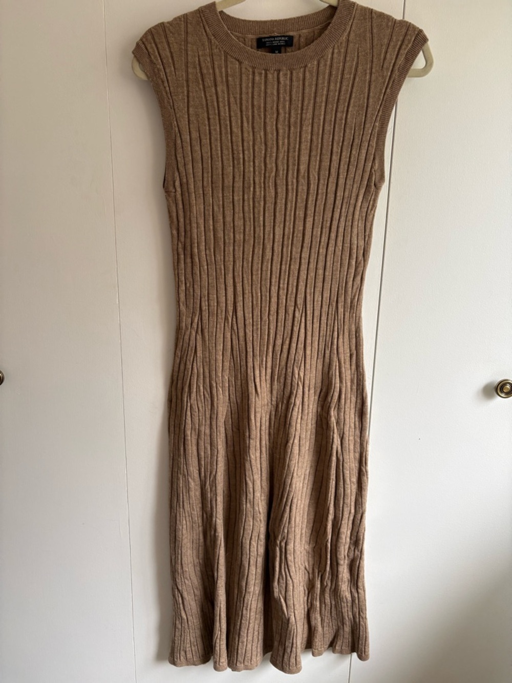 Banana Republic Sleeveless Ribbed Knit Dress in Camel